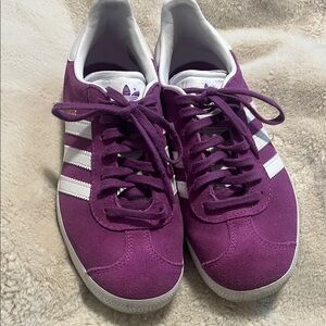 Adidas Women's Bold Purple Sneakers gazelle